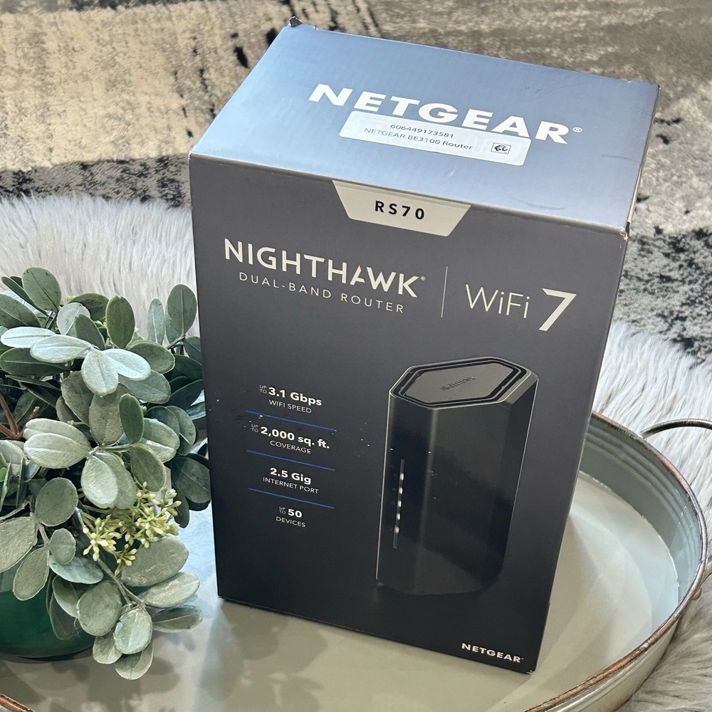 Netgear Nighthawk RS70 WiFi 7 Dual-Band Router NEW